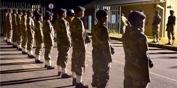 Soldiers of the SANDF deployed as part of the security services during the COVID-19 pandemic ©GovernmentZA/Flicr