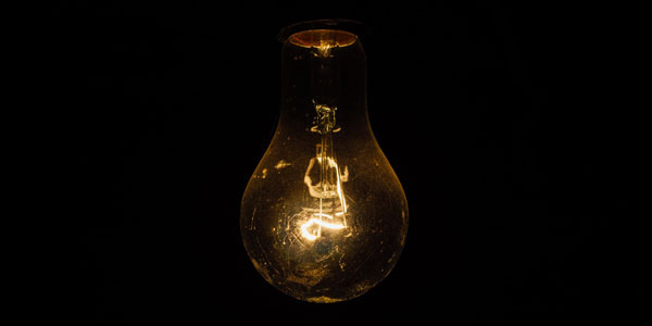 Light bulb | Curiosity 11: #Viral © https://www.wits.ac.za/curiosity/ | © Rodion Kutsaev