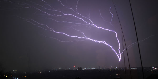 Lightning striking the Sentech Tower_© DR CARINA SCHUMANN_JLRL_WITS UNIVERSITY