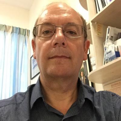 Professor Peter van Heerden received the Order of Australia for his significant service to intensive care medicine, to professional associations, and to tertiary education.