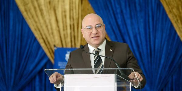 Dr Stavros Nicolaou