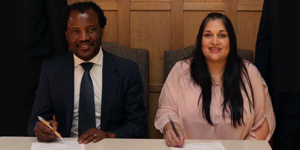 Professor Zeblon Vilakazi, Deputy Vice Chancellor at Wits University, sits together with Raakshani Sing, Executive Manager at CHIETA during the signing ceremony of Africa’s first Energy Leadership Centre (ELC). Professor Zeblon Vilakazi, Deputy Vice Chancellor at Wits University, sits together with Raakshani Sing, Executive Manager at CHIETA during the signing ceremony of Africa’s first Energy Leadership Centre (ELC).