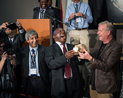 Professor Lee Berger shares a laugh with Deputy President Cyril Ramaphosa at the Rising Star launch