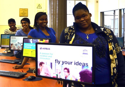 Wits’ Team Aero Squad - Makhosazana Moyo, Seshni Govender, Thabiso Leballo and Buhle Dlodlo – have reached the top 50 in the global Airbus Fly Your Ideas competition.