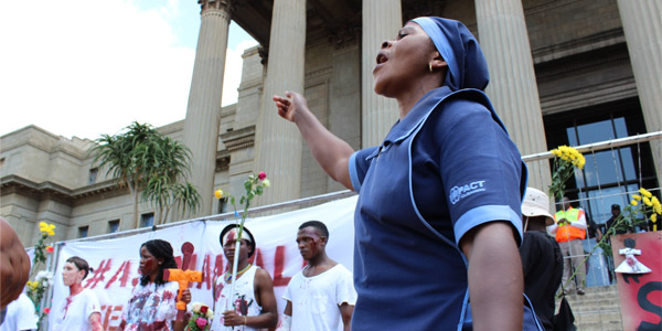 Workers at Wits | Credit: Prishani Naidoo | #Curiosity 18: #Work | www.curiosity.ac.za