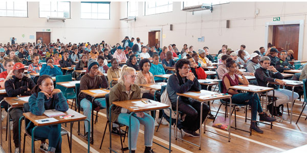 Students and lectures | www.wits.ac.za/curiosity/ 