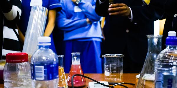Hydrogeology experiment at Wits with Grade 11 learners Hydrogeology experiment at Wits with Grade 11 learners