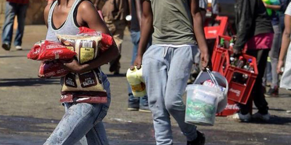 Xenophobia and looting in Soweto, South Africa, in 2018 ©Twitter