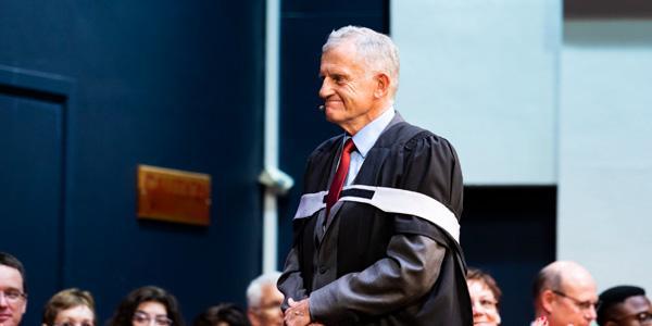 Prof. Kenneth Huddle received the Gold Medal from Wits for his contribution to improving health services for the indigent in Soweto, and for teaching at Wits for over 40 years