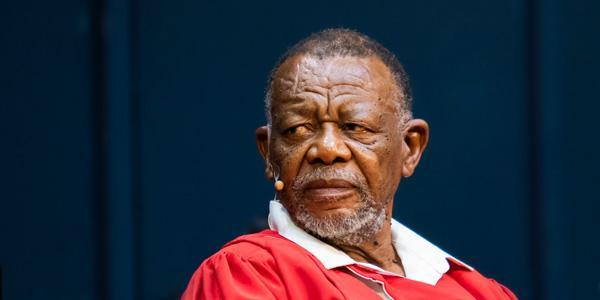 Mongane Wally Serote delivered the keynote address at the Wits Faculty of Health Sciences graduation ceremony on 7 December 2018. Mongane Wally Serote delivered the keynote address at the Wits Faculty of Health Sciences graduation ceremony on 7 December 2018.