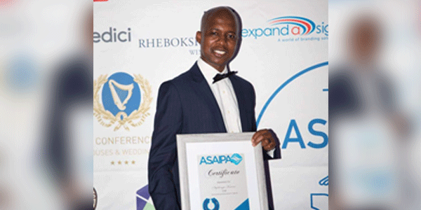 Wits physiotherapist Siyabonga Kunene received a national award in November 2018 from the Alliance of South African Independent Practitioners Associations in recognition of his outstanding achievements and services in sports therapy. Wits physiotherapist Siyabonga Kunene received a national award in November 2018 from the Alliance of South African Independent Practitioners Associations in recognition of his outstanding achievements and services in sports therapy.