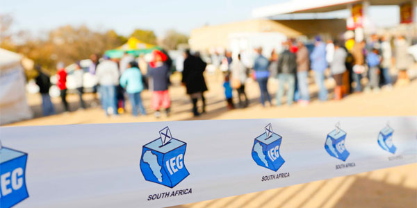 Queuing to vote in South Africa's general elections. © IEC