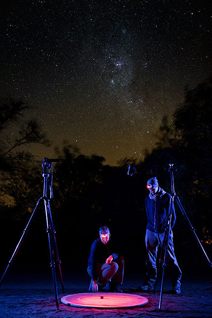 An experiment investigating how dung beetles use celestial cues like stars to orientate themselves during navigation. Credit: Chris Collinridge