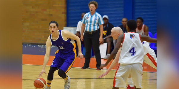 Romaria Ferrao playing basketball