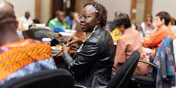 Scholars, practitioners and students at a workshop hosted as part of the Beyond Boundaries projectBinaries wo Scholars, practitioners and students at a workshop hosted as part of the Beyond Boundaries projectBinaries wo