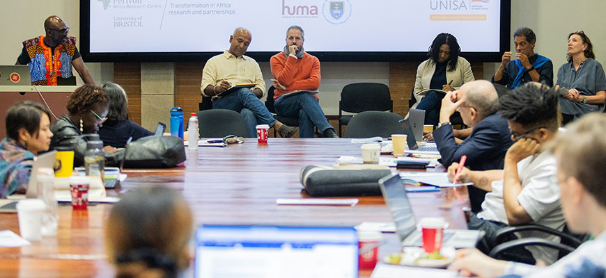 Scholars, practitioners and students at a workshop hosted as part of the Beyond Boundaries projectBinaries wo