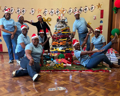 William Cullen Library came in at third place in the competition amongst Wits libraries to transform books into Christmas trees.
