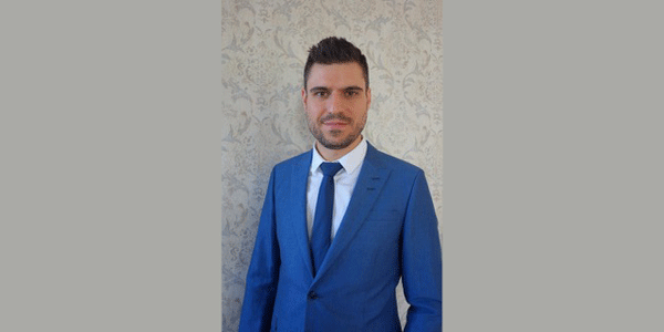 Dr Dimitri Liakos, is a plastic and reconstructive surgeon at WDGMC with fellowship training in reconstructive microsurgery and super microsurgery