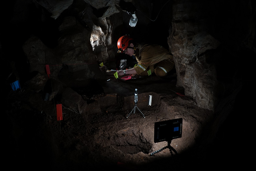National Geographic Rising: Star Homo Naledi Excavation (Pic credit: Mathabela Tsikoane)